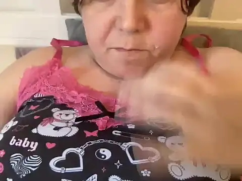 ParisNova online show from December 2024 05:29:02 PM