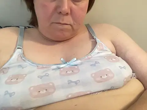 ParisNova online show from February 2025 04:07:01 PM