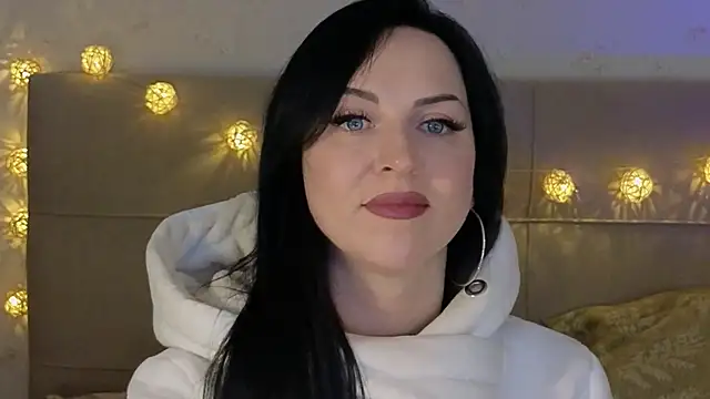 Snapshot of lily_conor chatting on December 2024 04:57:01 PM lily conor online show from December 2024 04:57:01 PM