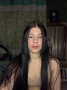 Snapshot of Estefani_32 chatting on May 2026 02:55:01 PM Estefani 32 online show from May 2026 02:55:01 PM
