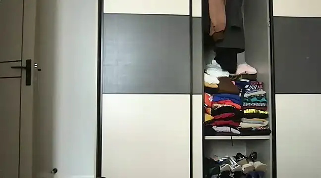 Snapshot of choco_petite chatting on March 2025 06:43:01 AM choco petite online show from March 2025 06:43:01 AM