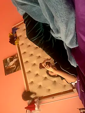 Flossy Vettie online show from October 2025 11:40:01 AM