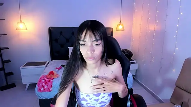 AMELIELEONE online show from February 2025 01:10:02 PM