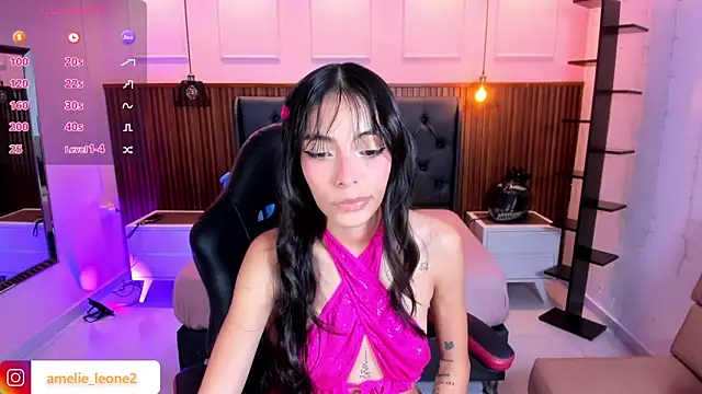 AMELIELEONE online show from September 2025 12:37:01 PM