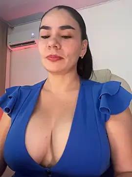 Snapshot of MeganDupont chatting on July 2026 02:30:02 PM MeganDupont online show from July 2026 02:30:02 PM