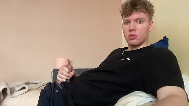 sexybooii6968 online show from March 2026 09:37:02 AM