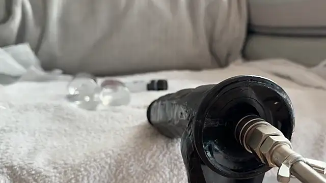 MisoMuncher online show from November 2025 02:11:02 AM