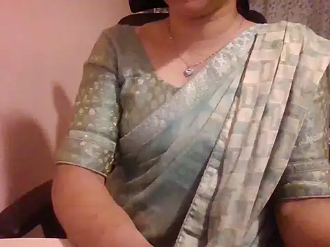 Snapshot of Pinky_4 chatting on January 2025 06:38:02 PM Pinky 4 online show from January 2025 06:38:02 PM