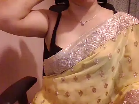 Snapshot of Pinky_4 chatting on March 2025 02:10:02 PM Pinky 4 online show from March 2025 02:10:02 PM