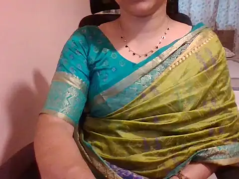 Snapshot of Pinky_4 chatting on September 2025 11:32:01 AM Pinky 4 online show from September 2025 11:32:01 AM