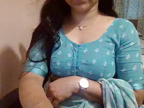 Snapshot of Pinky_4 chatting on September 2025 01:18:01 AM Pinky 4 online show from September 2025 01:18:01 AM