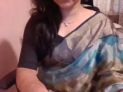 Snapshot of Pinky_4 chatting on April 2026 05:10:01 AM Pinky 4 online show from April 2026 05:10:01 AM
