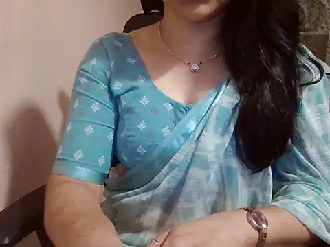 Snapshot of Pinky_4 chatting on April 2026 11:14:02 PM Pinky 4 online show from April 2026 11:14:02 PM