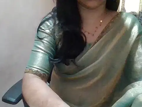 Snapshot of Pinky_4 chatting on May 2026 11:38:02 AM Pinky 4 online show from May 2026 11:38:02 AM