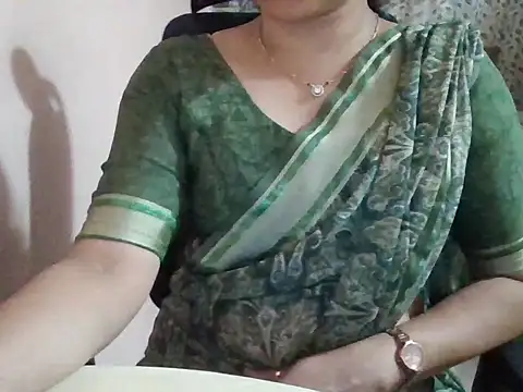 Snapshot of Pinky_4 chatting on May 2026 06:13:01 PM Pinky 4 online show from May 2026 06:13:01 PM