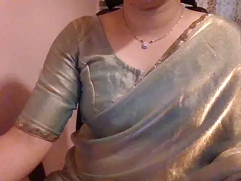 Snapshot of Pinky_4 chatting on May 2026 06:19:02 AM Pinky 4 online show from May 2026 06:19:02 AM