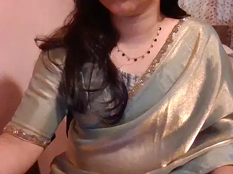Snapshot of Pinky_4 chatting on June 2026 04:15:02 AM Pinky 4 online show from June 2026 04:15:02 AM