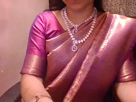 Snapshot of Pinky_4 chatting on June 2026 04:33:02 PM Pinky 4 online show from June 2026 04:33:02 PM