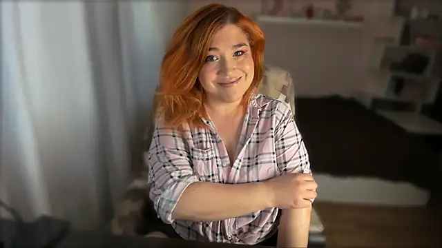 Snapshot of Vi-Vixen chatting on May 2026 10:43:01 AM Vi-Vixen online show from May 2026 10:43:01 AM