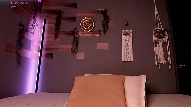 solangell online show from October 2025 06:47:01 AM