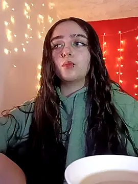 Snapshot of IvonneT chatting on January 2025 04:12:01 AM IvonneT online show from January 2025 04:12:01 AM