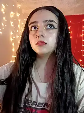 Snapshot of IvonneT chatting on January 2025 11:56:02 PM IvonneT online show from January 2025 11:56:02 PM