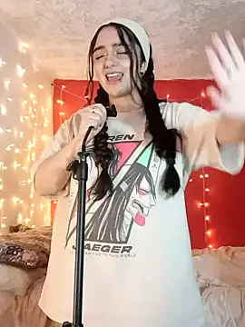 Snapshot of IvonneT chatting on January 2025 05:19:02 AM IvonneT online show from January 2025 05:19:02 AM