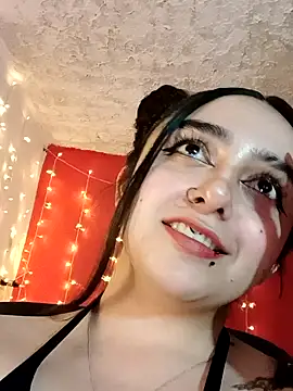 Snapshot of IvonneT chatting on February 2025 11:11:01 PM IvonneT online show from February 2025 11:11:01 PM