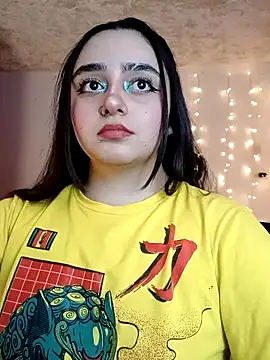 IvonneT online show from November 2025 02:01:02 AM