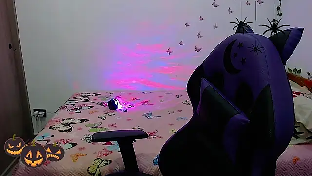 OriannaDomenechi online show from October 2025 01:03:01 AM