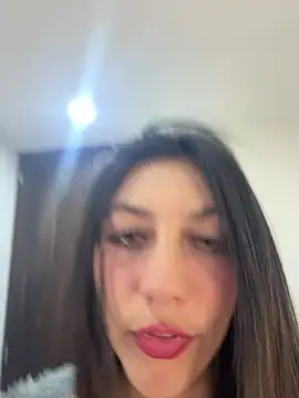 MiaJones21 online show from July 2026 01:16:01 AM