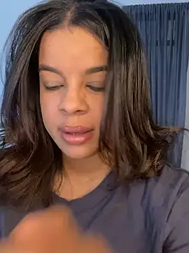 trianawhite online show from March 2025 09:59:02 PM