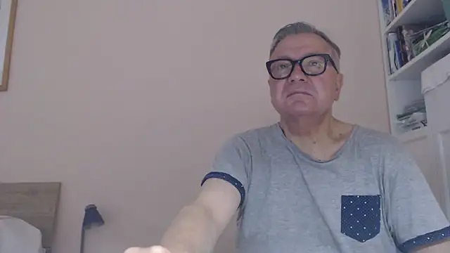 Snapshot of YOU6me chatting on July 2026 07:26:01 AM YOU6me online show from July 2026 07:26:01 AM