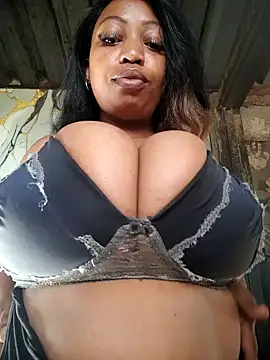 Snapshot of winterqueenx chatting on April 2026 06:09:01 AM winterqueenx online show from April 2026 06:09:01 AM