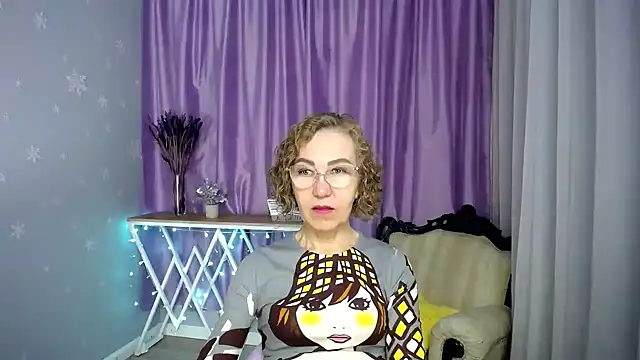 Snapshot of queen_a_n_i chatting on June 2026 07:11:01 AM queen a n i online show from June 2026 07:11:01 AM