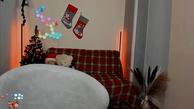 victorias world online show from December 2024 10:32:01 PM