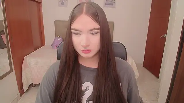 Miley Baker online show from March 2026 02:33:02 PM