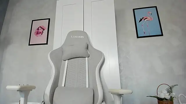 Naila18 online show from March 2025 06:21:02 AM