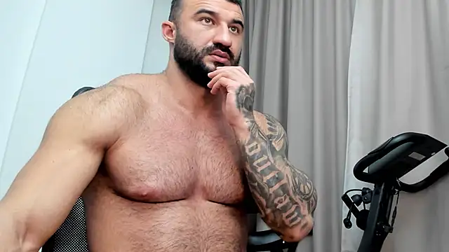 MuscleJohn online show from December 2024 11:03:02 PM