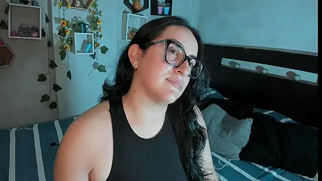 Snapshot of Cherry_jhoana chatting on February 2025 12:30:01 AM Cherry jhoana online show from February 2025 12:30:01 AM