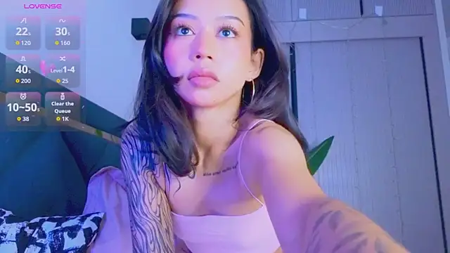 Mia Tin online show from February 2026 03:59:01 PM