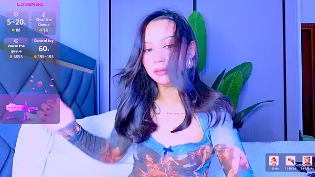 Snapshot of Mia_Tin chatting on June 2026 04:33:01 PM Mia Tin online show from June 2026 04:33:01 PM