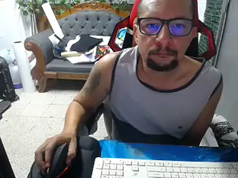 Snapshot of alexam_gal@xh chatting on December 2024 10:21:02 PM alexam galxh online show from December 2024 10:21:02 PM