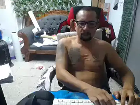 Snapshot of alexam_gal@xh chatting on December 2024 09:50:01 PM alexam galxh online show from December 2024 09:50:01 PM