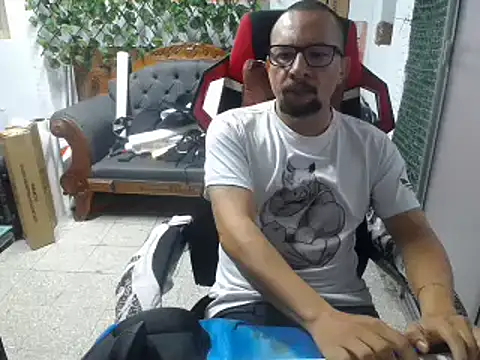 Snapshot of alexam_gal@xh chatting on January 2025 02:24:02 PM alexam galxh online show from January 2025 02:24:02 PM