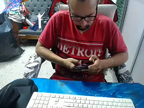 Snapshot of alexam_gal@xh chatting on January 2025 04:30:02 PM alexam galxh online show from January 2025 04:30:02 PM