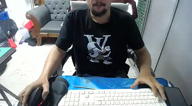 Snapshot of alexam_gal@xh chatting on February 2025 02:26:01 PM alexam galxh online show from February 2025 02:26:01 PM