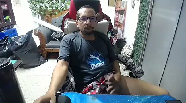 Snapshot of alexam_gal@xh chatting on February 2025 09:41:02 PM alexam galxh online show from February 2025 09:41:02 PM