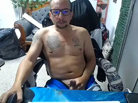 Snapshot of alexam_gal@xh chatting on March 2025 12:48:01 PM alexam galxh online show from March 2025 12:48:01 PM