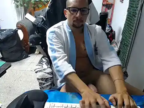 Snapshot of alexam_gal@xh chatting on March 2025 07:54:02 PM alexam galxh online show from March 2025 07:54:02 PM